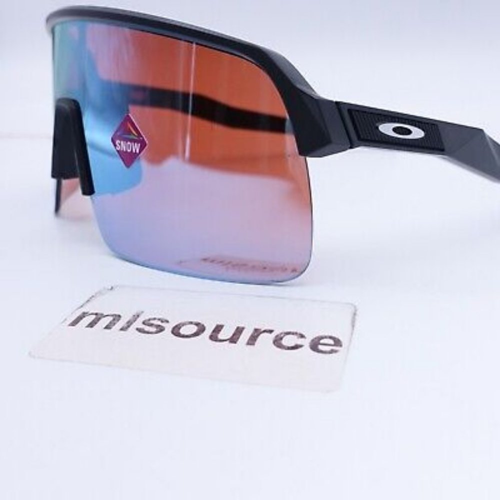 OAKLEY SUTRO LIGHT- SNOW SAPPHIRE LENS. OO9463-1739